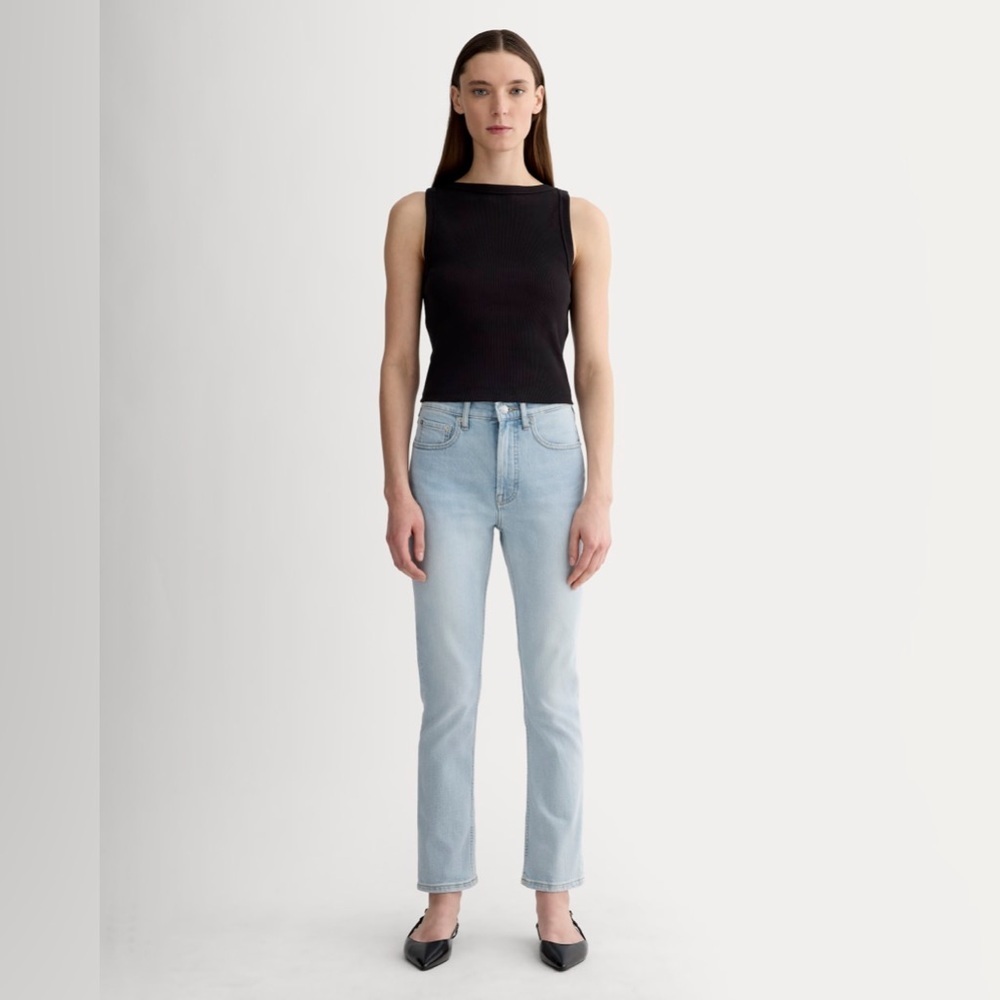 Everlane 26R THE ORIGINAL CHEEKY® JEAN
26.5 inseam